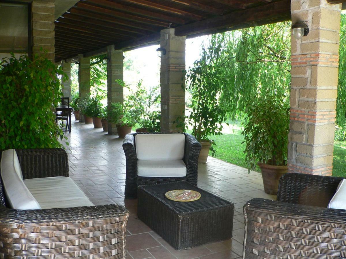 Villa Con Piscina Канале-Монтерано Экстерьер фото
