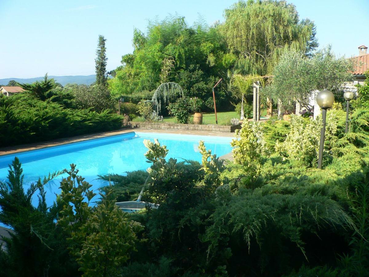 Villa Con Piscina Канале-Монтерано Экстерьер фото